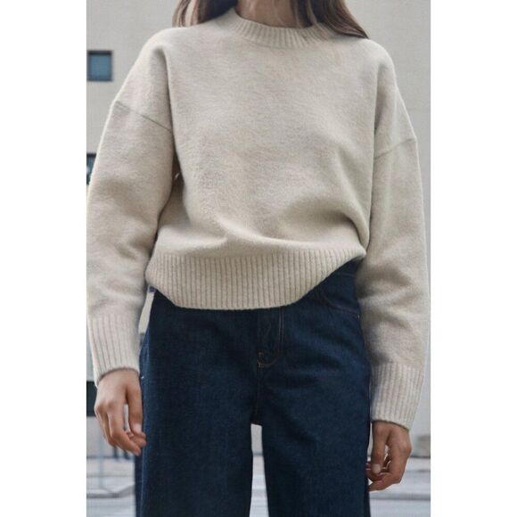 Zara Womens Sweater L Ecru Beige Pullover Crew Neck Cozy Soft Knit 2142/168 NWT - Picture 1 of 11